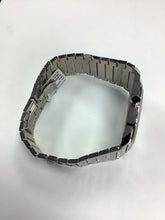 Load image into Gallery viewer, buckle_opened