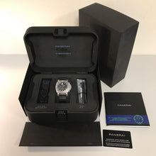 Load image into Gallery viewer, Panerai Luminor Submersible Automatic (PAM00683)