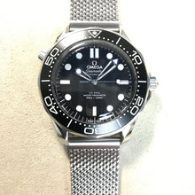 Load image into Gallery viewer, Seamaster Diver 300M (210.30.42.20.01.010)