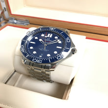 Load image into Gallery viewer, Seamaster Diver 300M Blue Dial  (210.30.42.20.03.001)