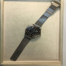 Load image into Gallery viewer, Omega Seamaster Diver James Bond No Time to Die 007(210.90.42.20.01.001)