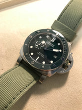 Load image into Gallery viewer, Submersible QuarantaQuattro eSteel™ Verde (PAM01287)