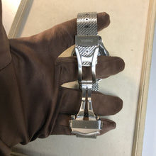 Load image into Gallery viewer, Seamaster Diver Brushed Grey Dial  (210.30.42.20.06.002)
