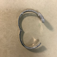 Load image into Gallery viewer, Cartier Baignoire watch (HPI01773)
