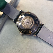 Load image into Gallery viewer, Jaeger-LeCoultre Master Geographic Rose Gold (Q142.2.92)
