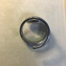 Load image into Gallery viewer, Bulgari Serpenti Tubogas (101817)
