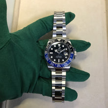 Load image into Gallery viewer, wrist_shot
