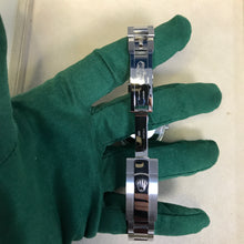 Load image into Gallery viewer, buckle_closed
