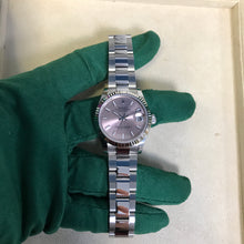 Load image into Gallery viewer, wrist_shot
