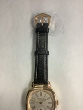 Load image into Gallery viewer, buckle_opened
