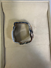 Load image into Gallery viewer, right
