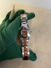 Load image into Gallery viewer, buckle_opened
