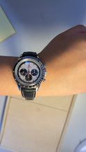 Load image into Gallery viewer, wrist_shot
