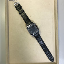Load image into Gallery viewer, buckle_opened
