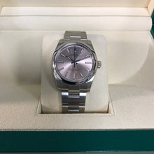 Load image into Gallery viewer, Rolex Oyster Perpetual 34 (124200-0004)
