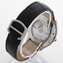 Load image into Gallery viewer, Cartier Drive Automatic Silvered Flinque Dial Men's Watch WSNM0004
