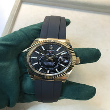 Load image into Gallery viewer, Sky-Dweller Yellow Gold OysterFlex (326238)
